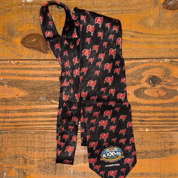 Ralph Marlin Other - Ralph Marlin BUCS SUPERBOWL TIE! AMAZING